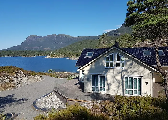 Fjordferie Villa Ropeid