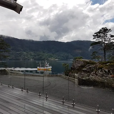 Fjordferie Villa Ropeid